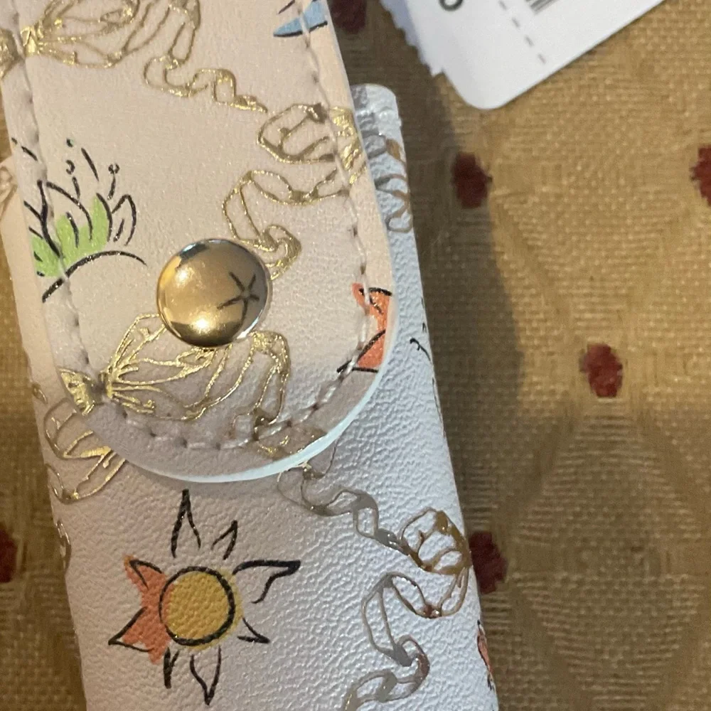 Bath & Body Works Disney Princess Fairytale Bath Set Lipstick Holder New - Picture 6 of 7